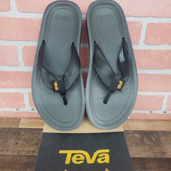 TEVA Men\'s Black Flip  Premier  Sandals SZ 7 main image 4